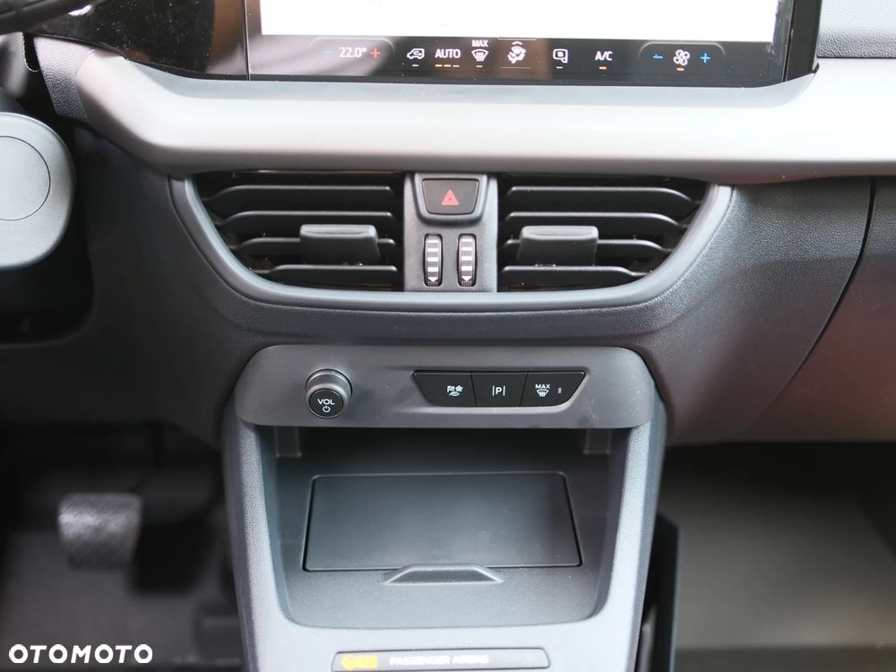 Ford E-Transit Courier - 18