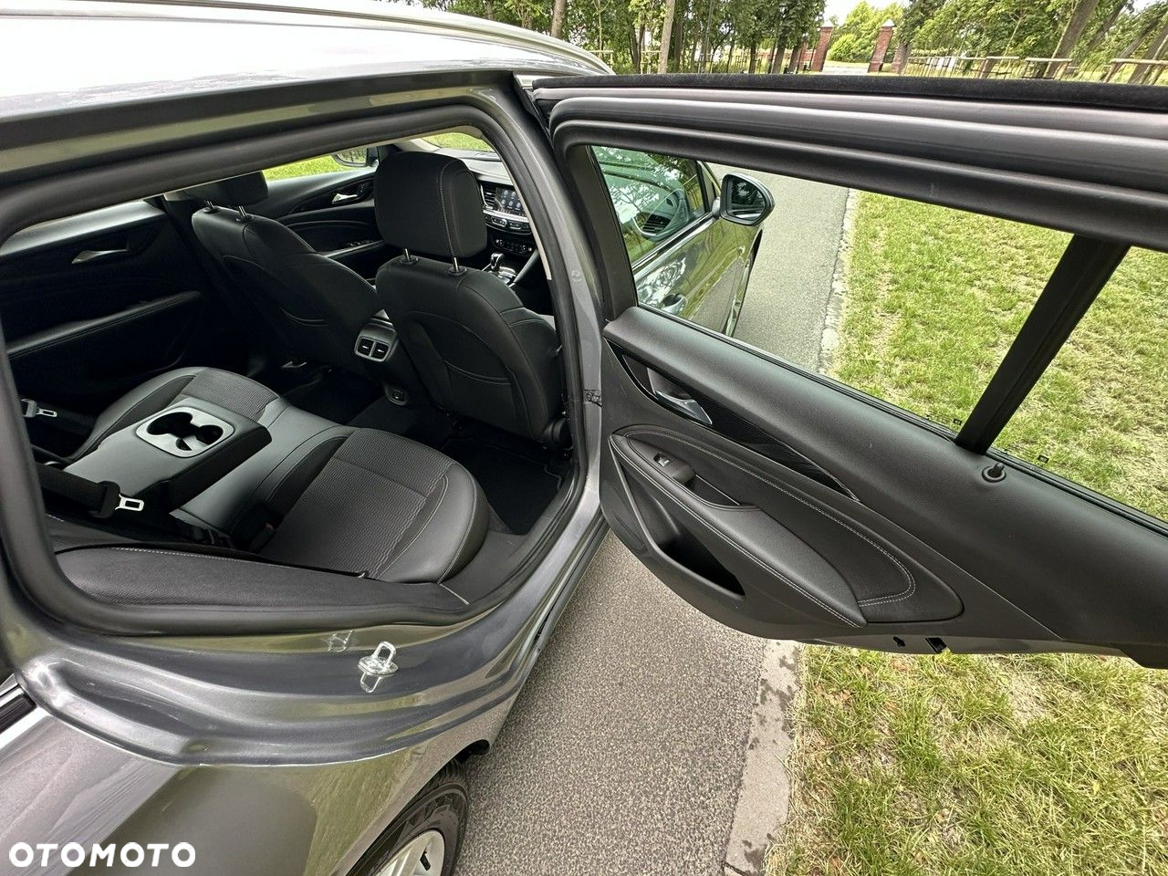 Opel Insignia - 29
