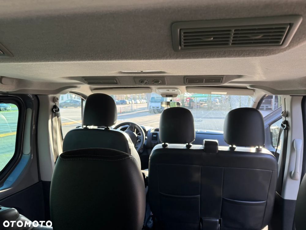 Opel Vivaro L2H1 2,9t Elegance - 9