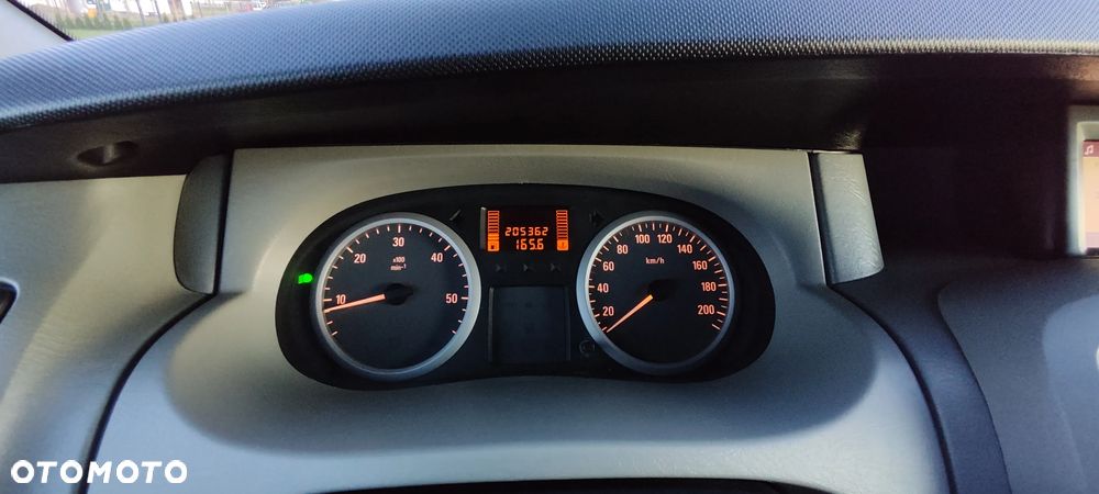 Opel Vivaro - 9