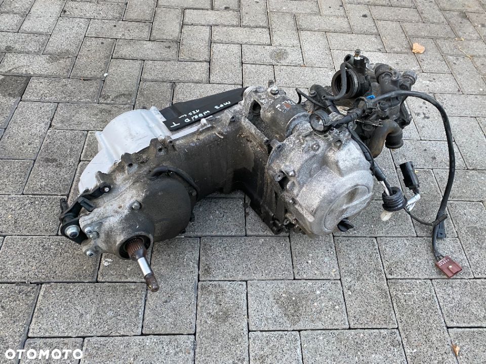 Silnik Piaggio MP3 Hybrid 125cm - 4