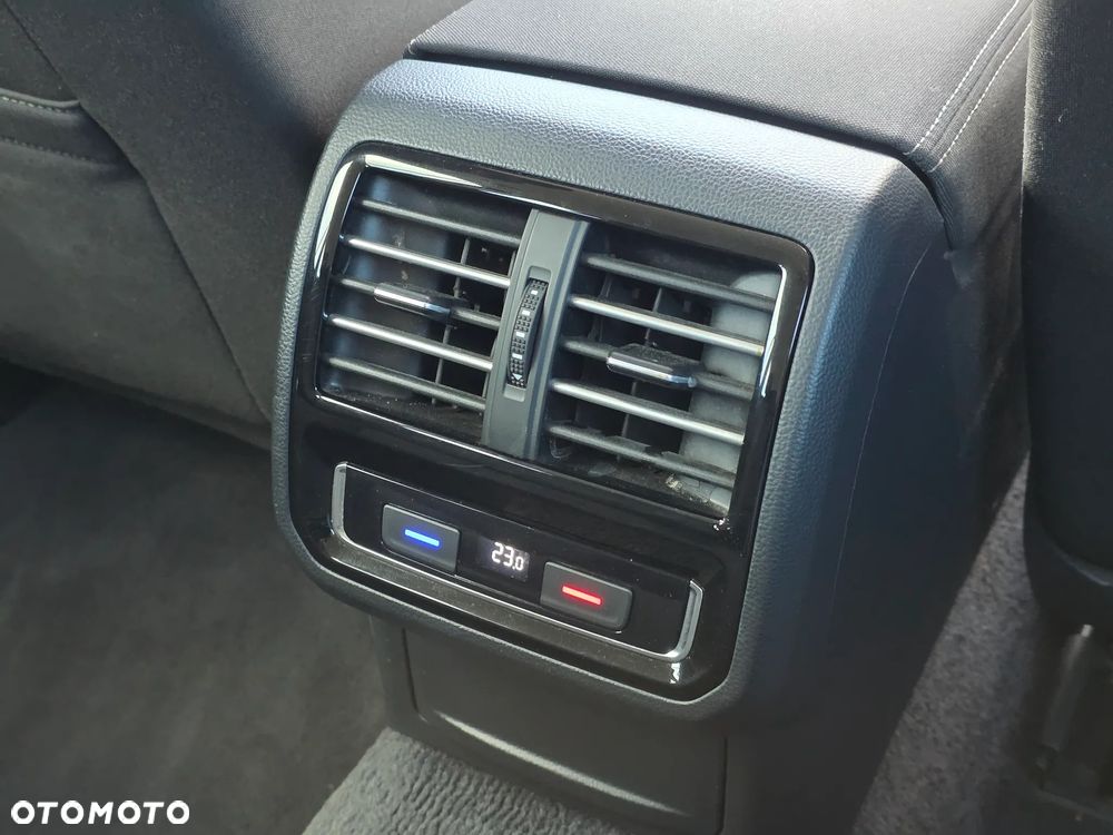 Volkswagen Passat 2.0 TDI BMT Comfortline DSG - 26