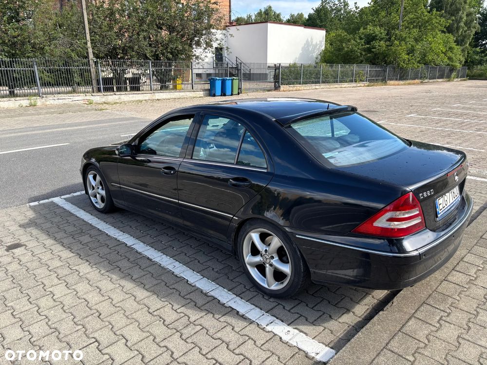 Mercedes-Benz Klasa C 220 T CDI Avantgarde - 6