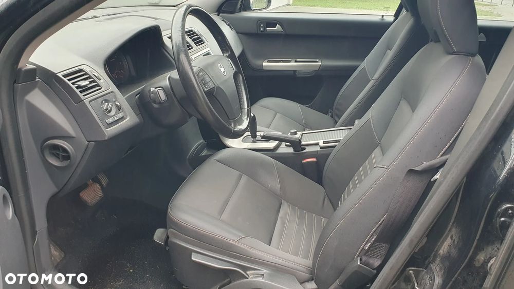 Volvo V50 - 11