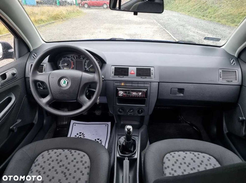 Skoda Fabia - 4
