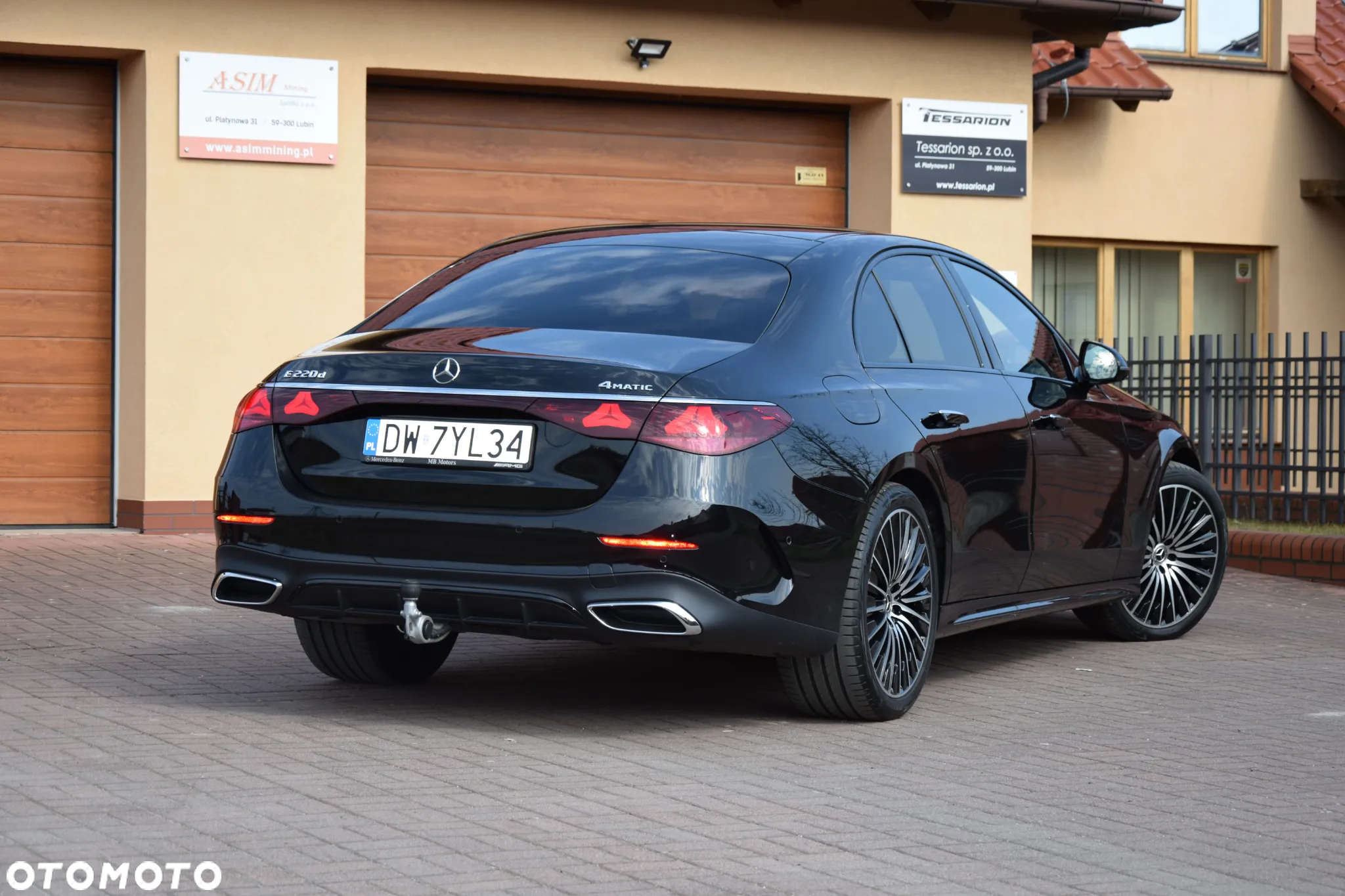 Mercedes-Benz Klasa E 220 d 4-Matic AMG/Avantgarde - 13
