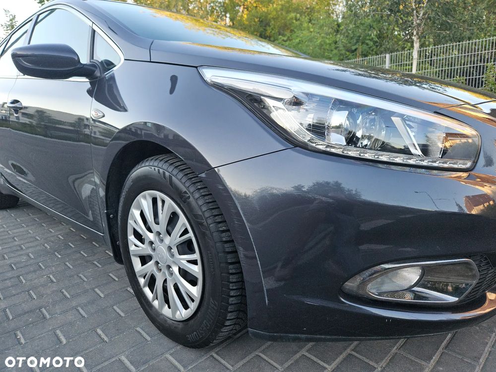 Kia Ceed Cee'd 1.6 GDI Business Line - 12