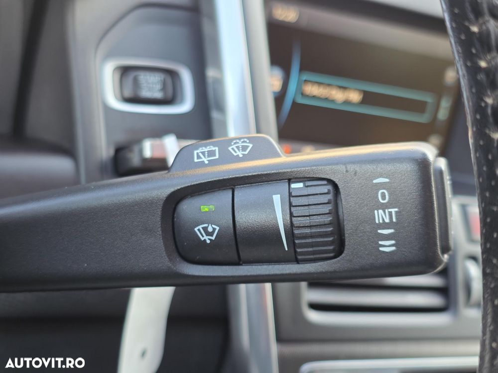 Volvo XC 60 DRIVe R Design - 23