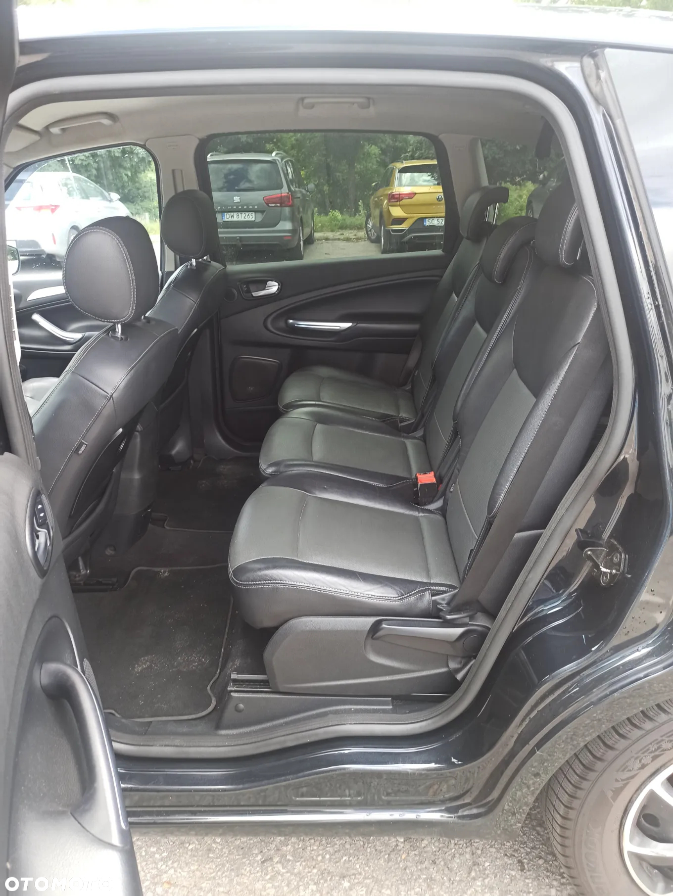 Ford S-Max - 17