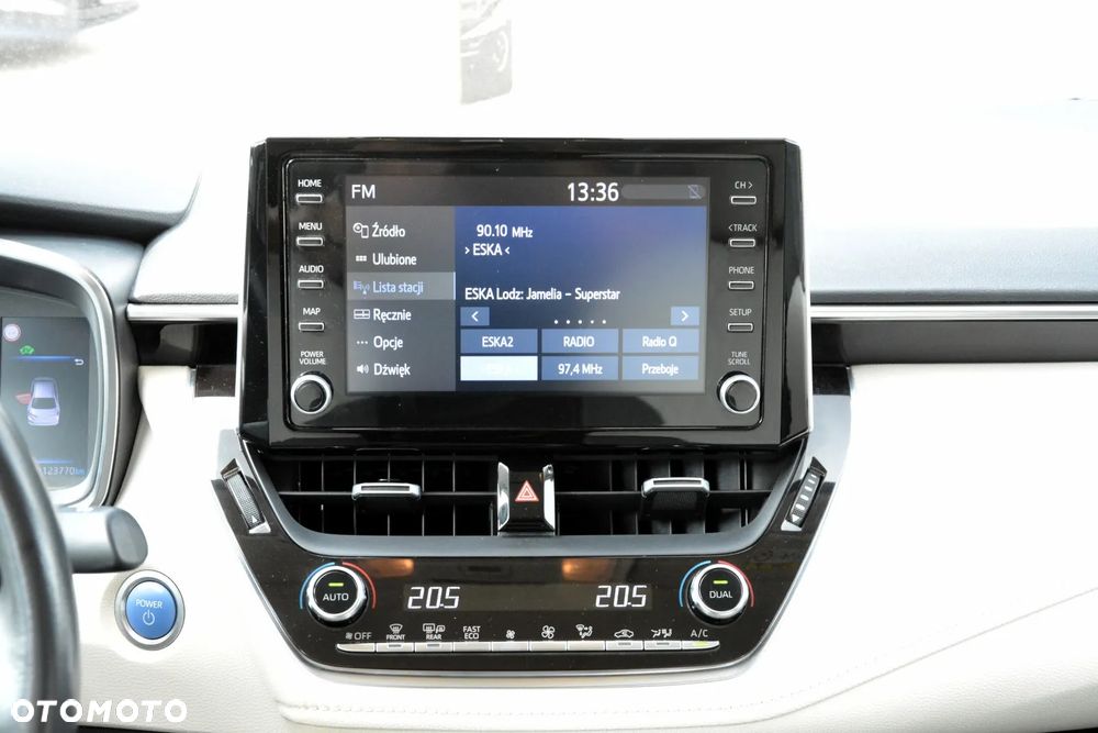 Toyota Corolla 1.8 Hybrid Comfort - 13