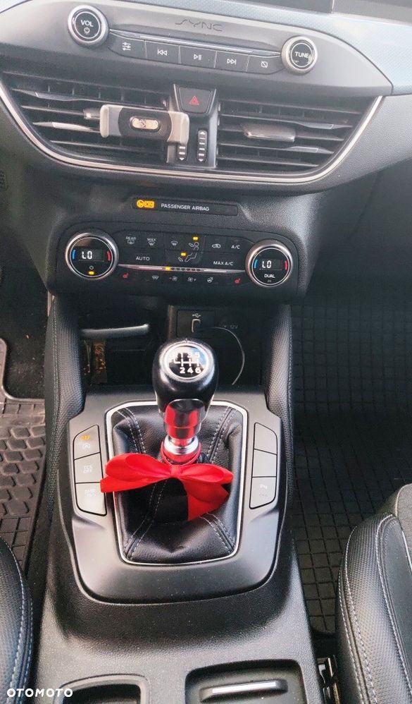 Ford Focus 2.0 EcoBlue Active Business - 24