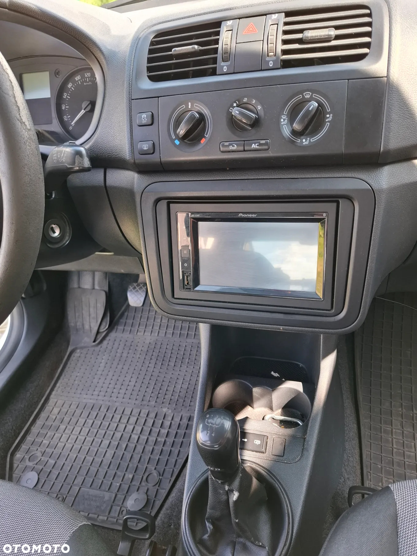 Skoda Fabia 1.6 TDI DPF Active - 6