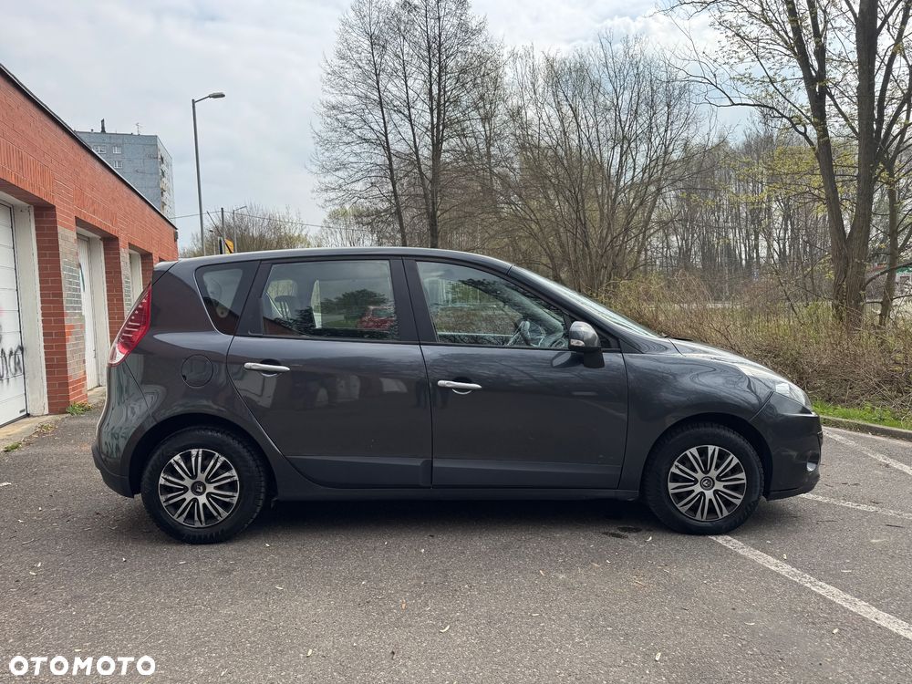 Renault Scenic 1.5 dCi Authentique - 4