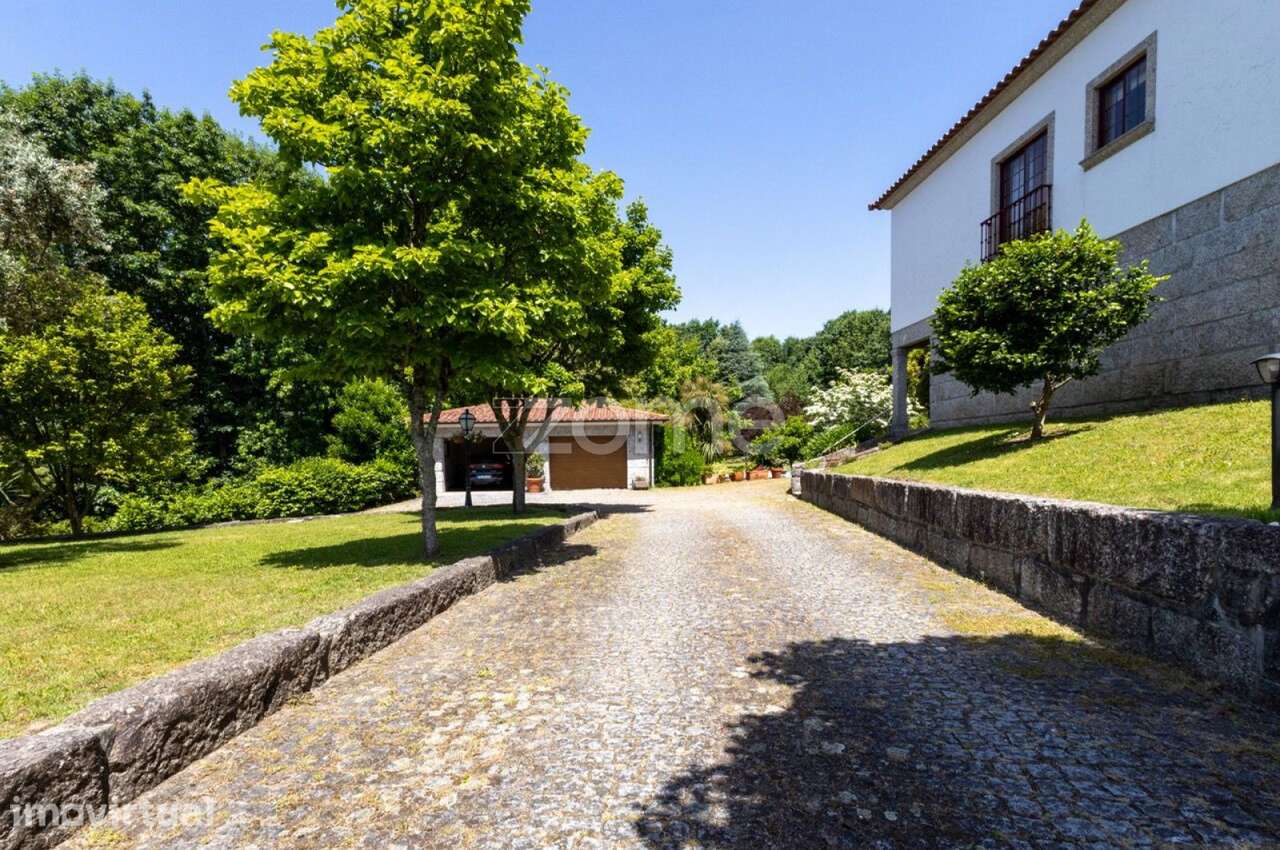 Quinta Absolutamente Única com Residência de Charme em 3 ha vedados - Grande imagem: 3/60