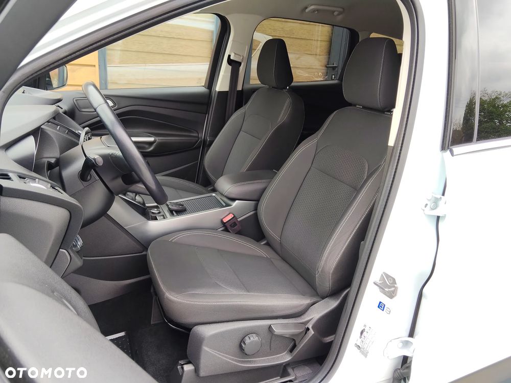 Ford Kuga 1.5 EcoBoost TITANIUM - 11