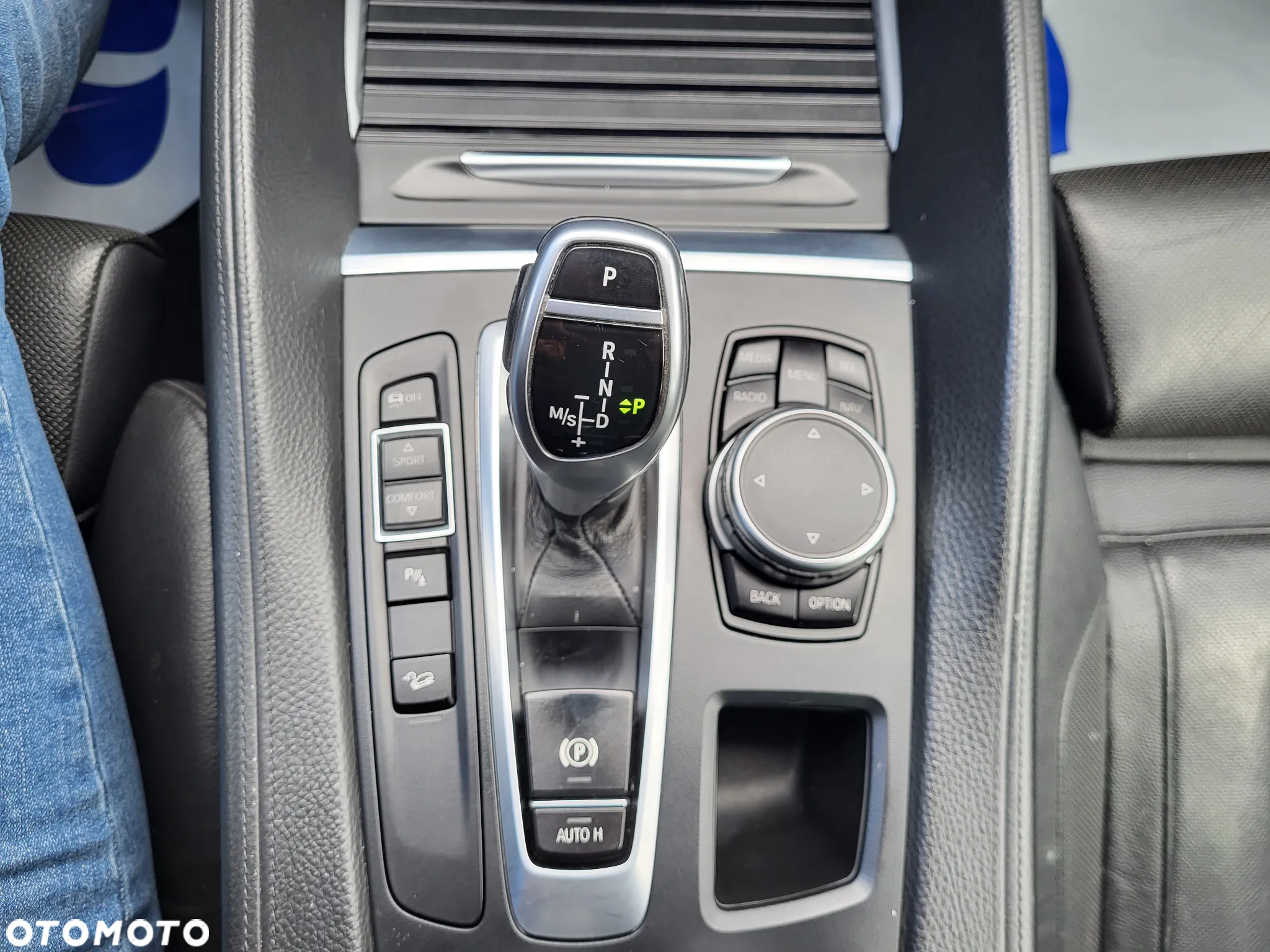 BMW X6 xDrive30d - 16