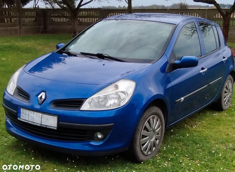 Renault Clio - 2
