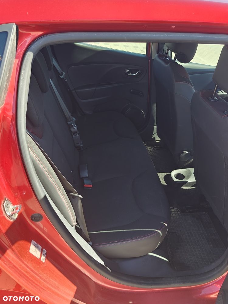 Renault Clio - 7