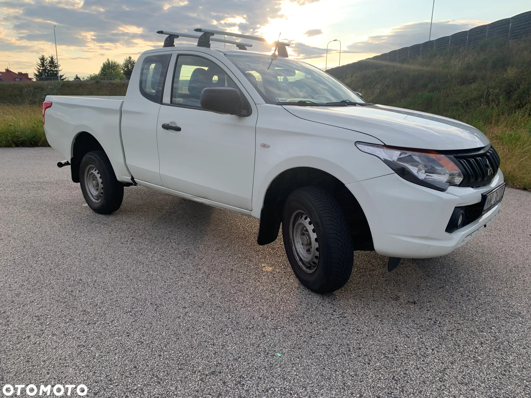 Mitsubishi L200 2.4 d CC Invite - 6