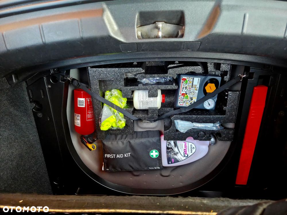 Volvo V40 Cross Country D4 Geartronic Summum - 26