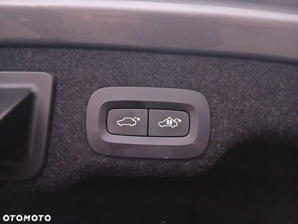 Volvo S90 - 23