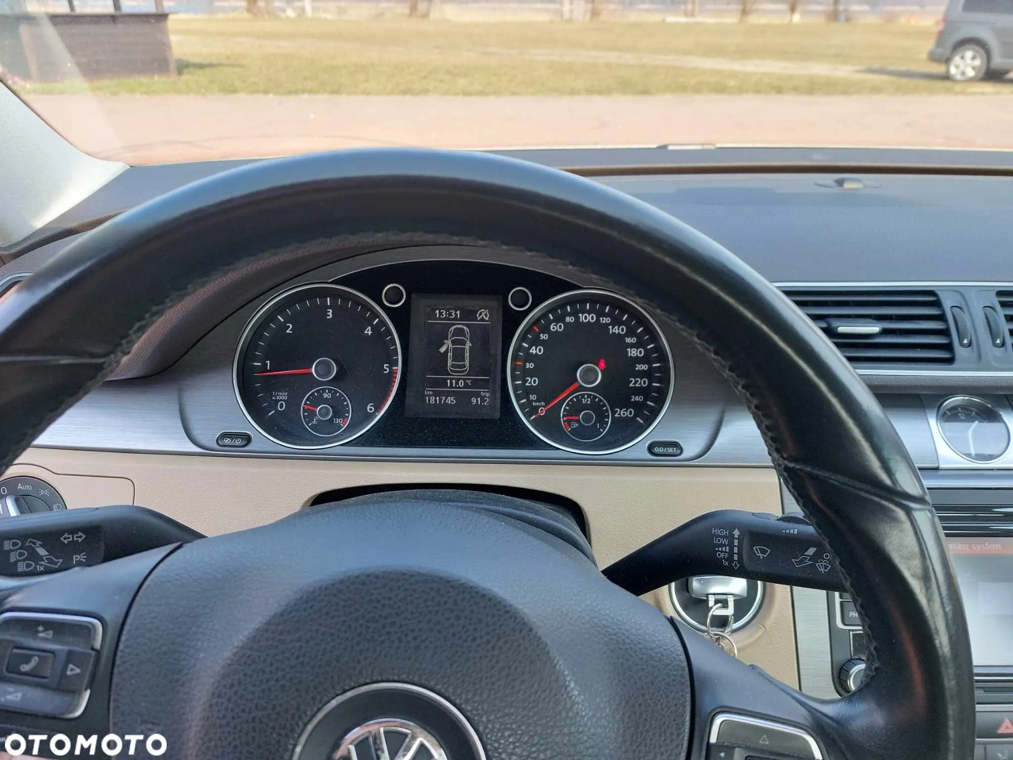 Volkswagen Passat 2.0 TDI Comfortline - 15