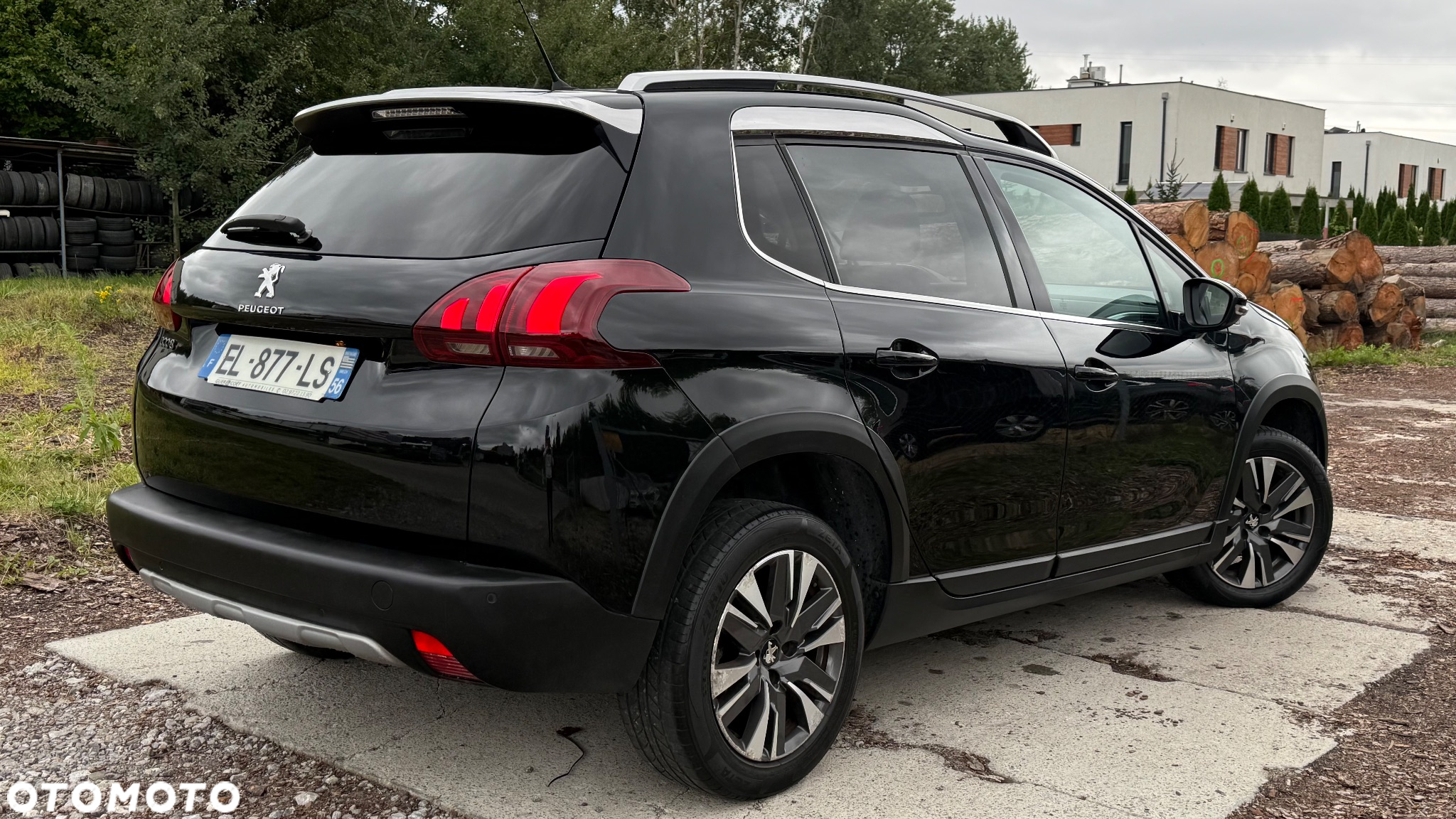 Peugeot 2008 1.6 BlueHDi Allure - 4