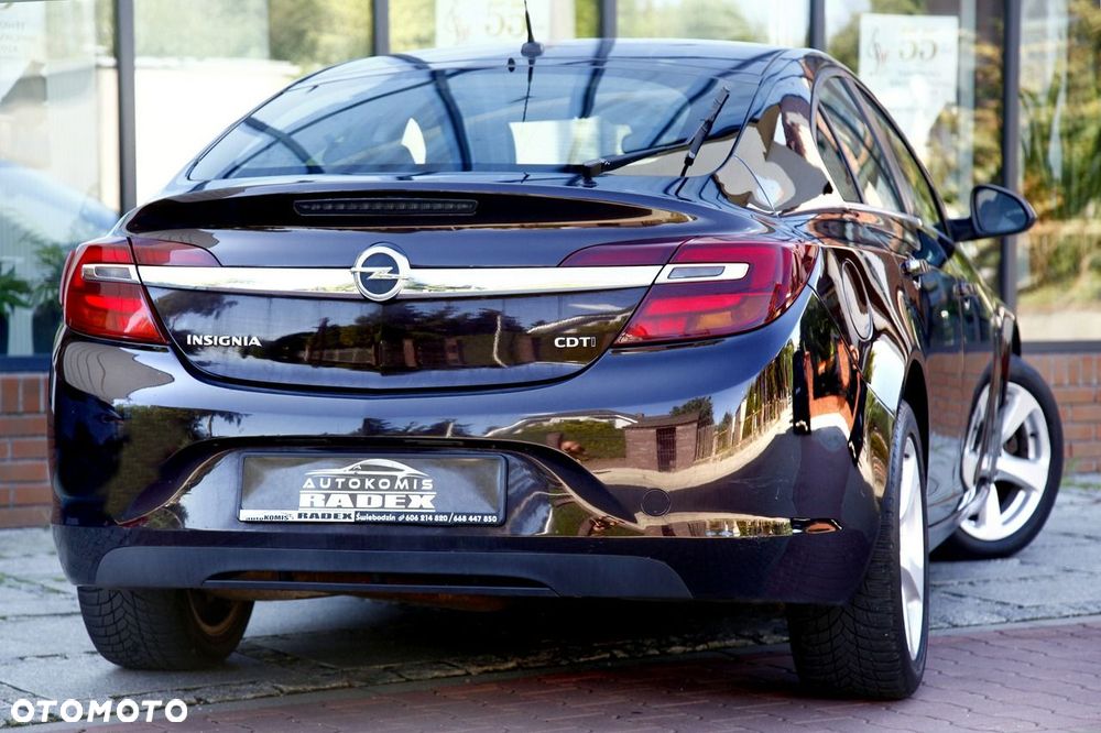 Opel Insignia 2.0 CDTI - 12