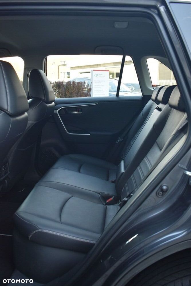 Toyota RAV4 - 13