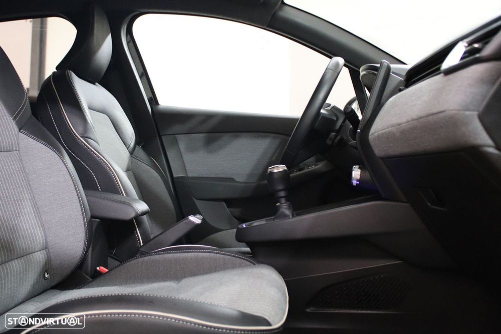Renault Clio 1.0 TCe Techno - 21