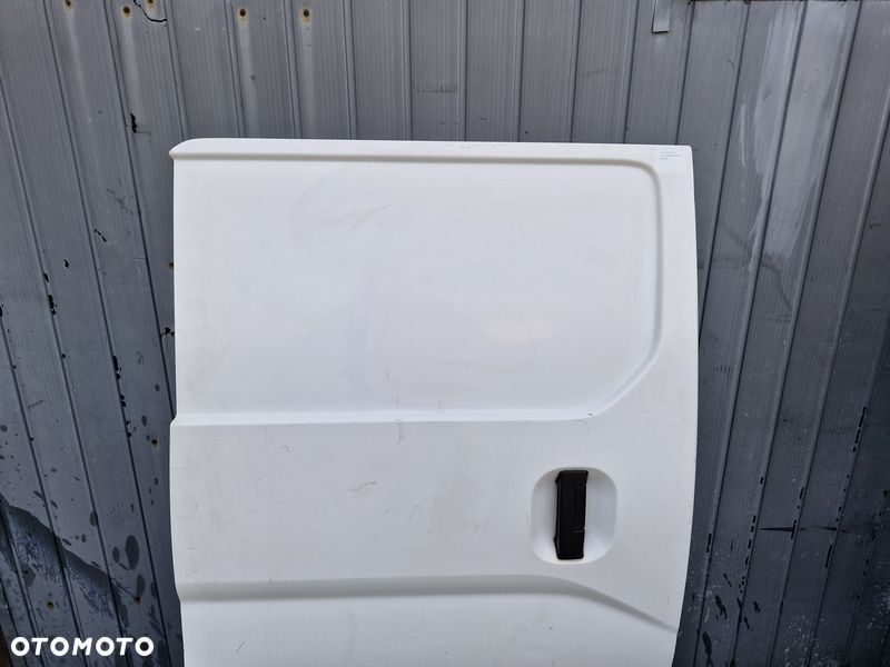 NISSAN NV200 DRZWI PRAWE BOCZNE PRZESUWNE - 7