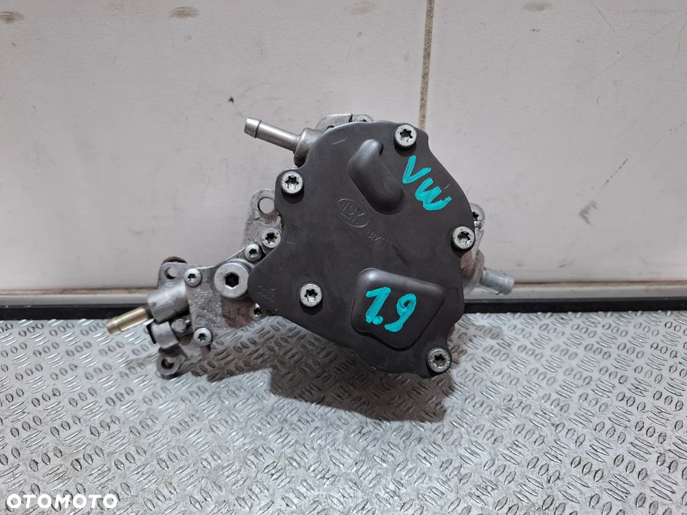Pompa vacum 1,9 TDI Volkswagen Audi Seat Skoda nr 038145209L - 1