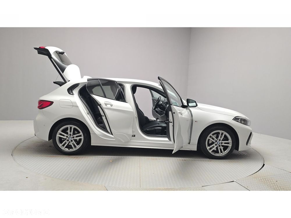 BMW Seria 1 - 11