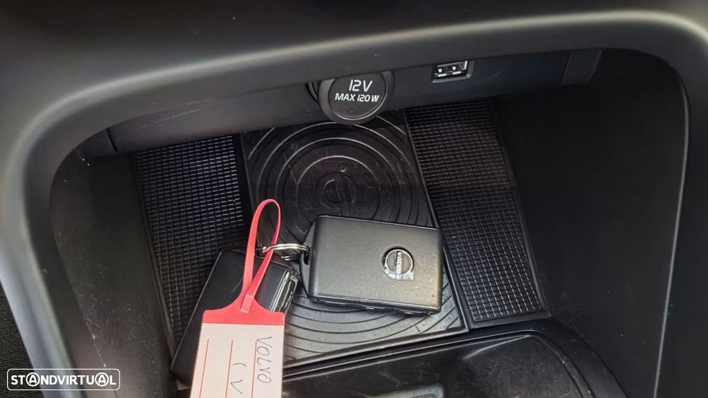 Volvo XC 40 1.5 T3 Inscription Tech Edition - 45