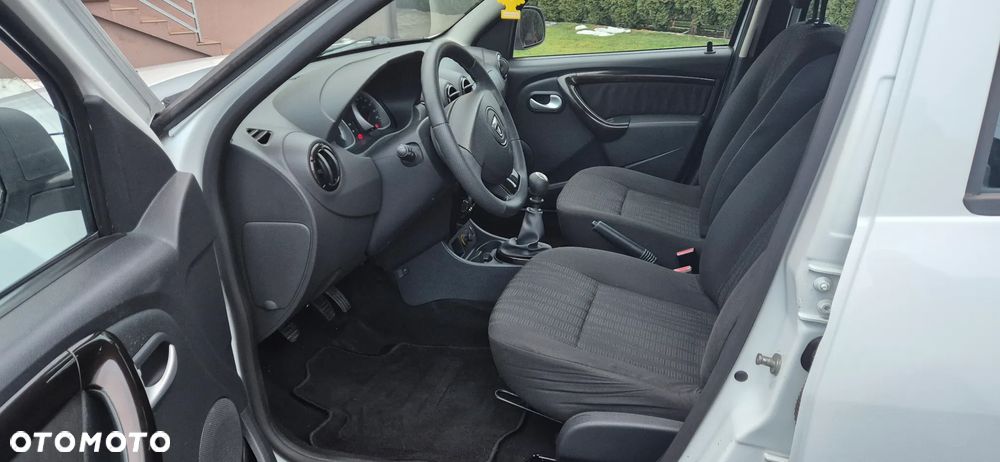 Dacia Duster 1.5 dCi Laureate - 11