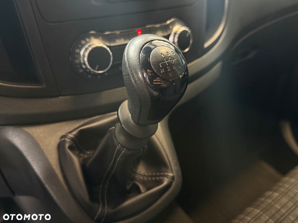 Mercedes-Benz Vito - 22