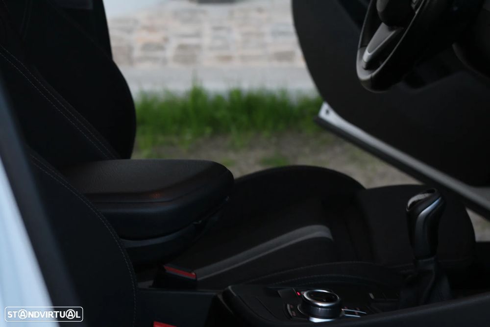 BMW X1 16 d sDrive Line Sport - 32