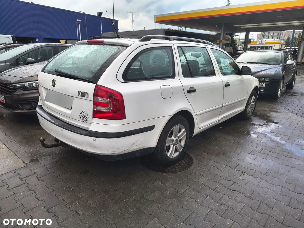 Skoda Octavia 1.6 Tour Classic - 5