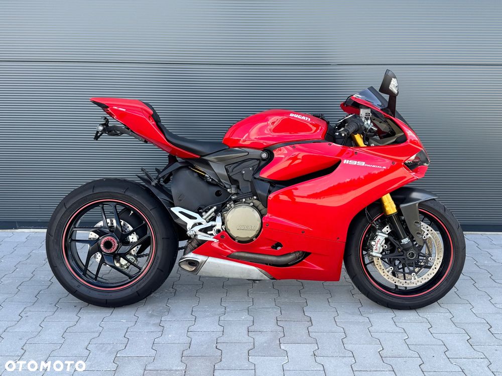 Ducati 1199 Panigale - 2