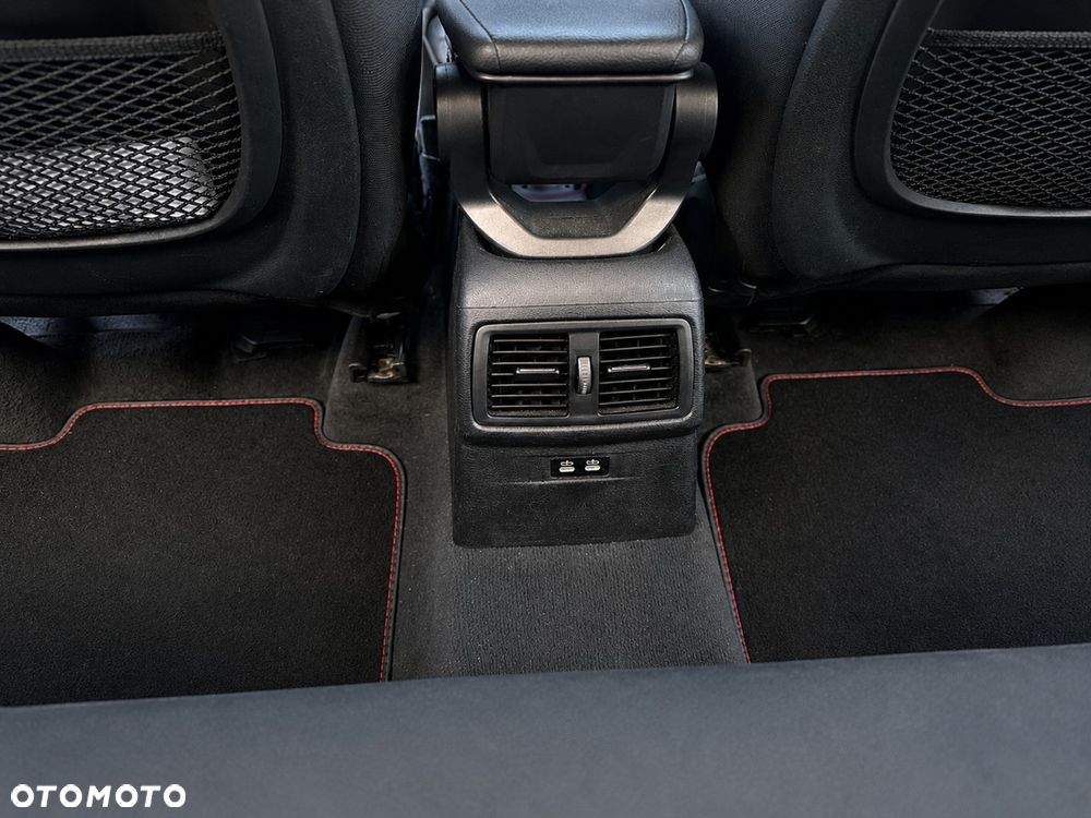 BMW X1 xDrive20d - 21