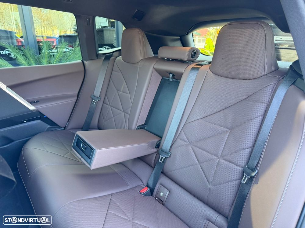 BMW iX xDrive 40 Pack Desportivo - 21