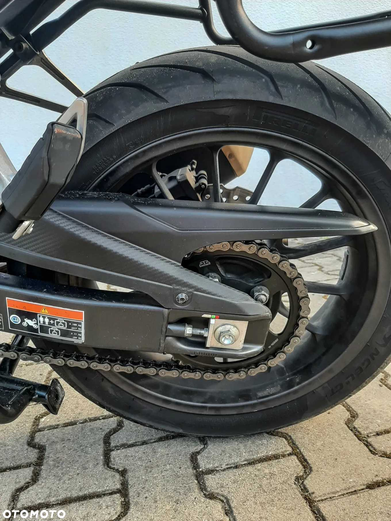Honda CB - 12