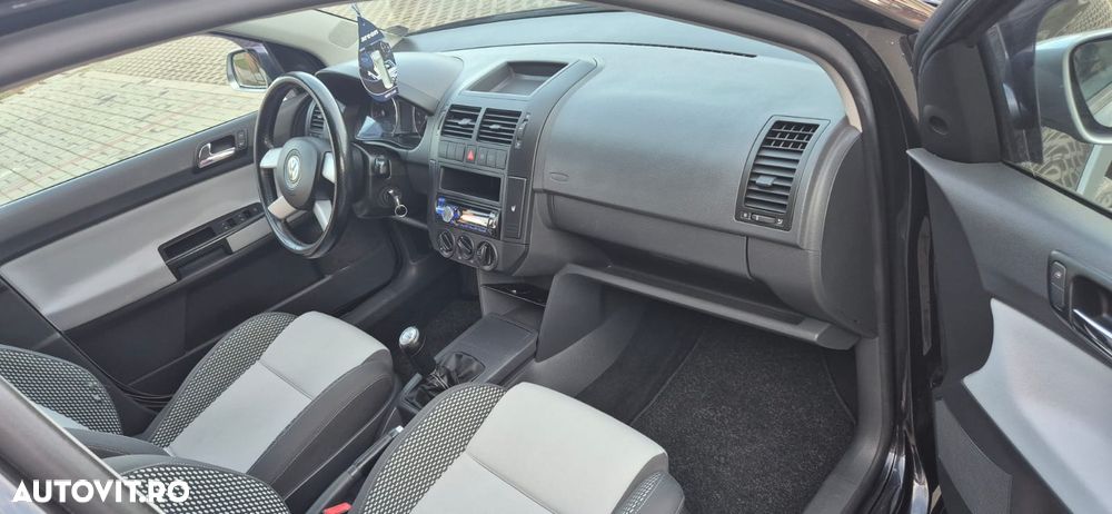 Volkswagen Polo - 6