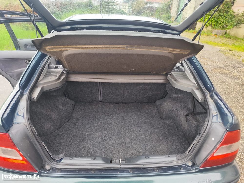 Honda Civic 1.5i - 11