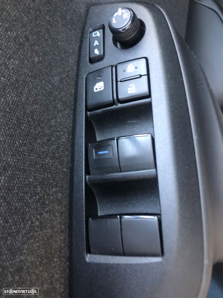 Toyota Yaris Cross 1.5 HDF Square Collection - 34