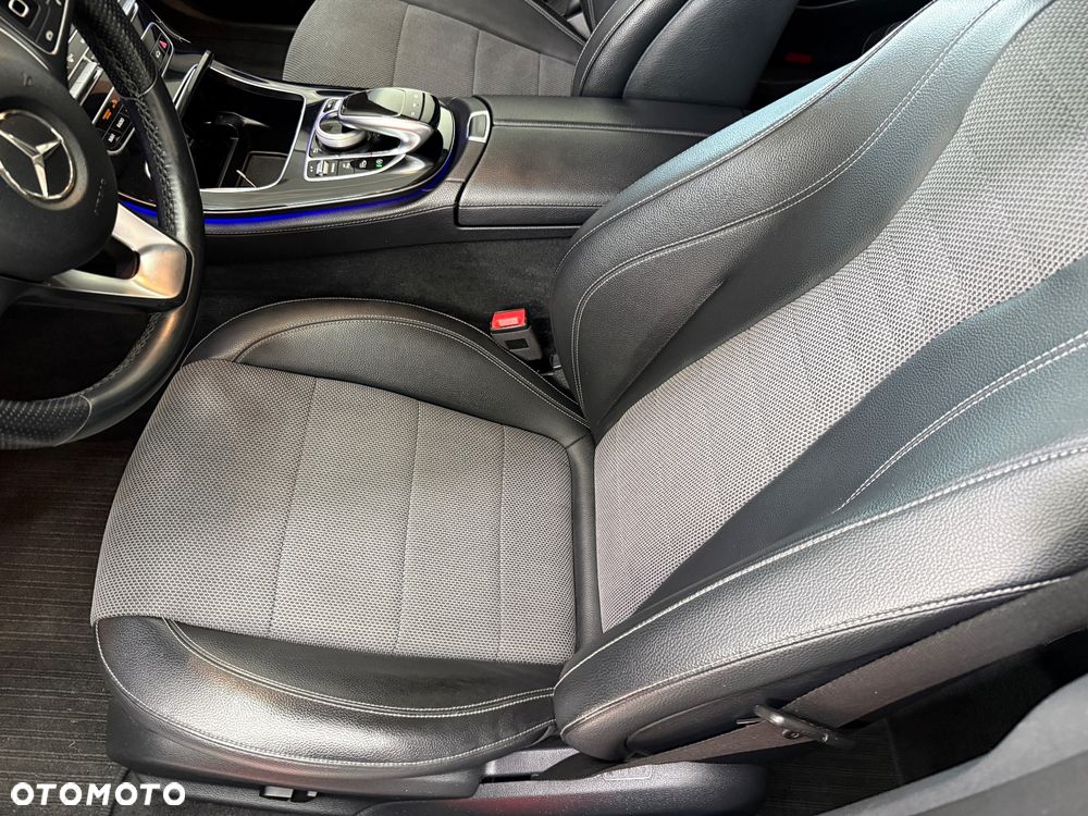 Mercedes-Benz Klasa E 220 d 9G-TRONIC - 19