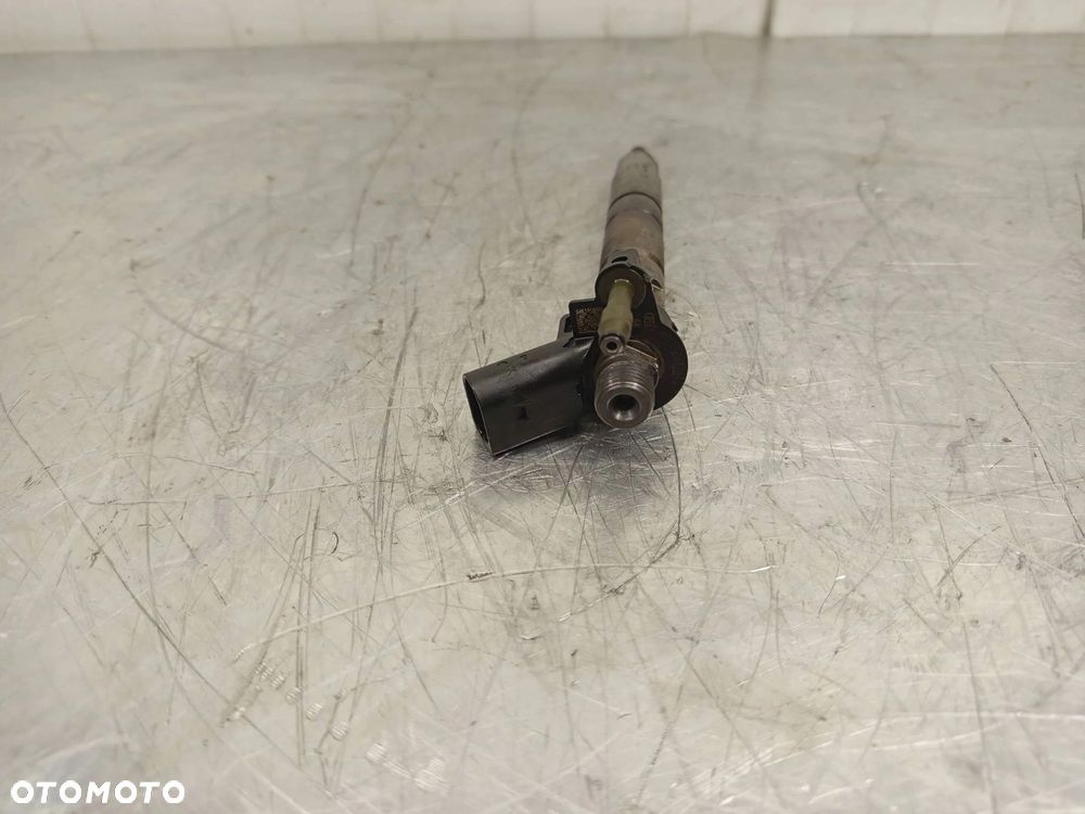 Wtryskiwacz Wtrysk Paliwa BMW 1 E81 E87 E90 N47 N47D20A 2.0 D 7797877-06 - 4