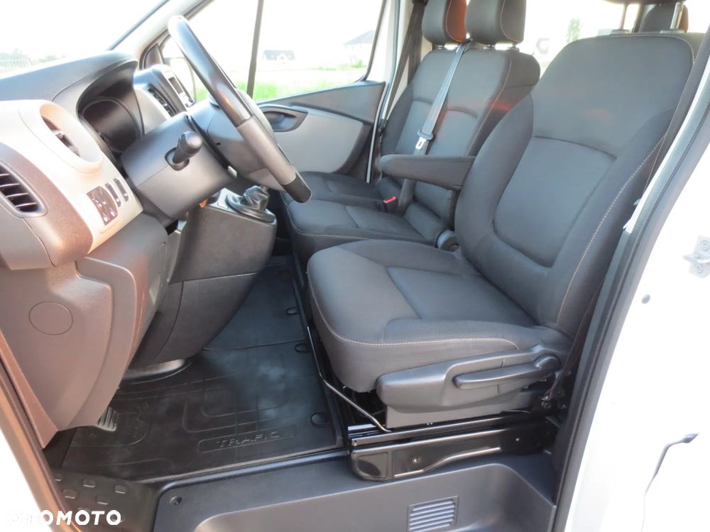 Renault Trafic - 10