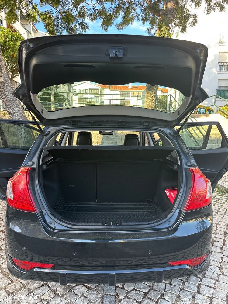 Kia Ceed 1.6 CRDi - 9