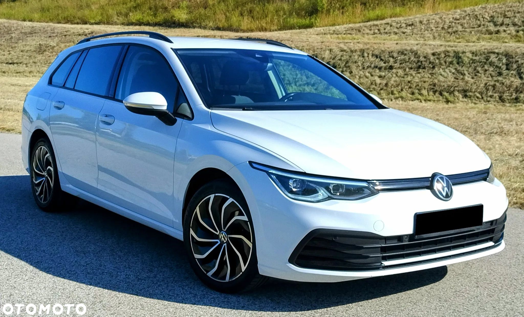 Volkswagen Golf VIII 2.0 TDI Life - 1